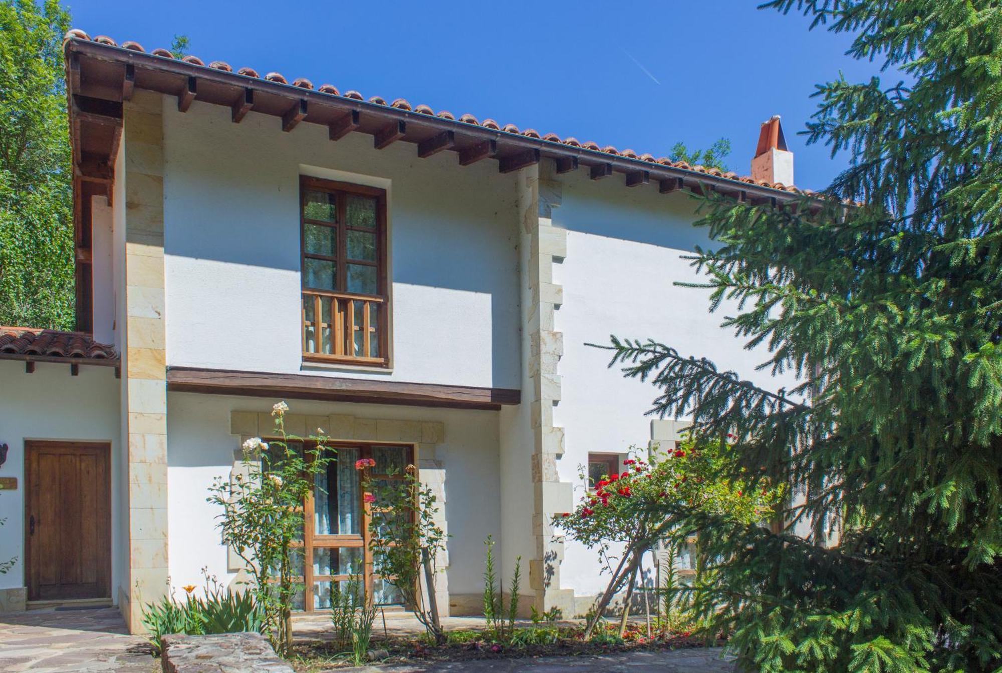 Viviendas Rurales El Covaju * Cabezon de Liebana
